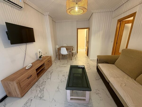 Apartamento de 2 Dormitorios en Acequion, Torrevieja