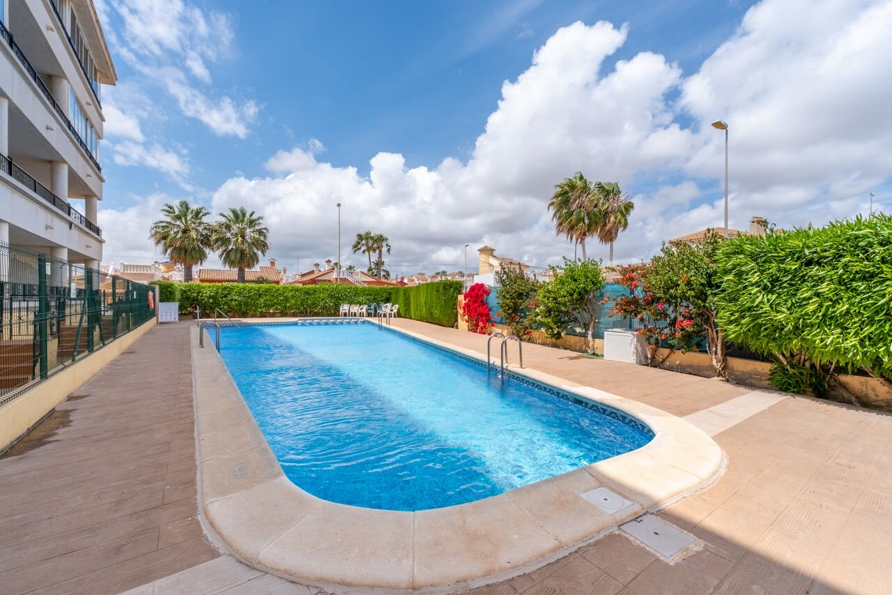 2-Bedroom Apartment in La Zenia, Orihuela Costa - Image 26