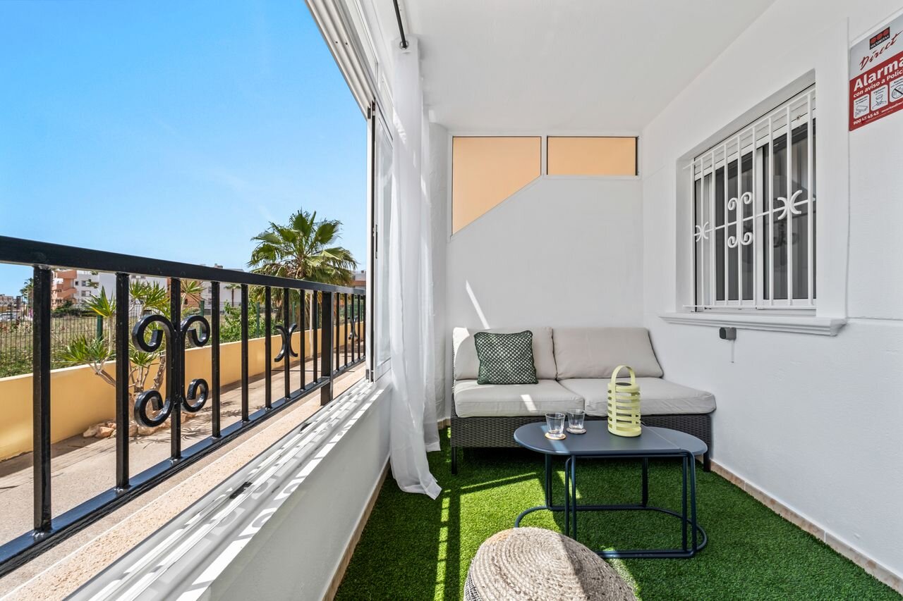 2-Bedroom Apartment in La Zenia, Orihuela Costa - Image 3