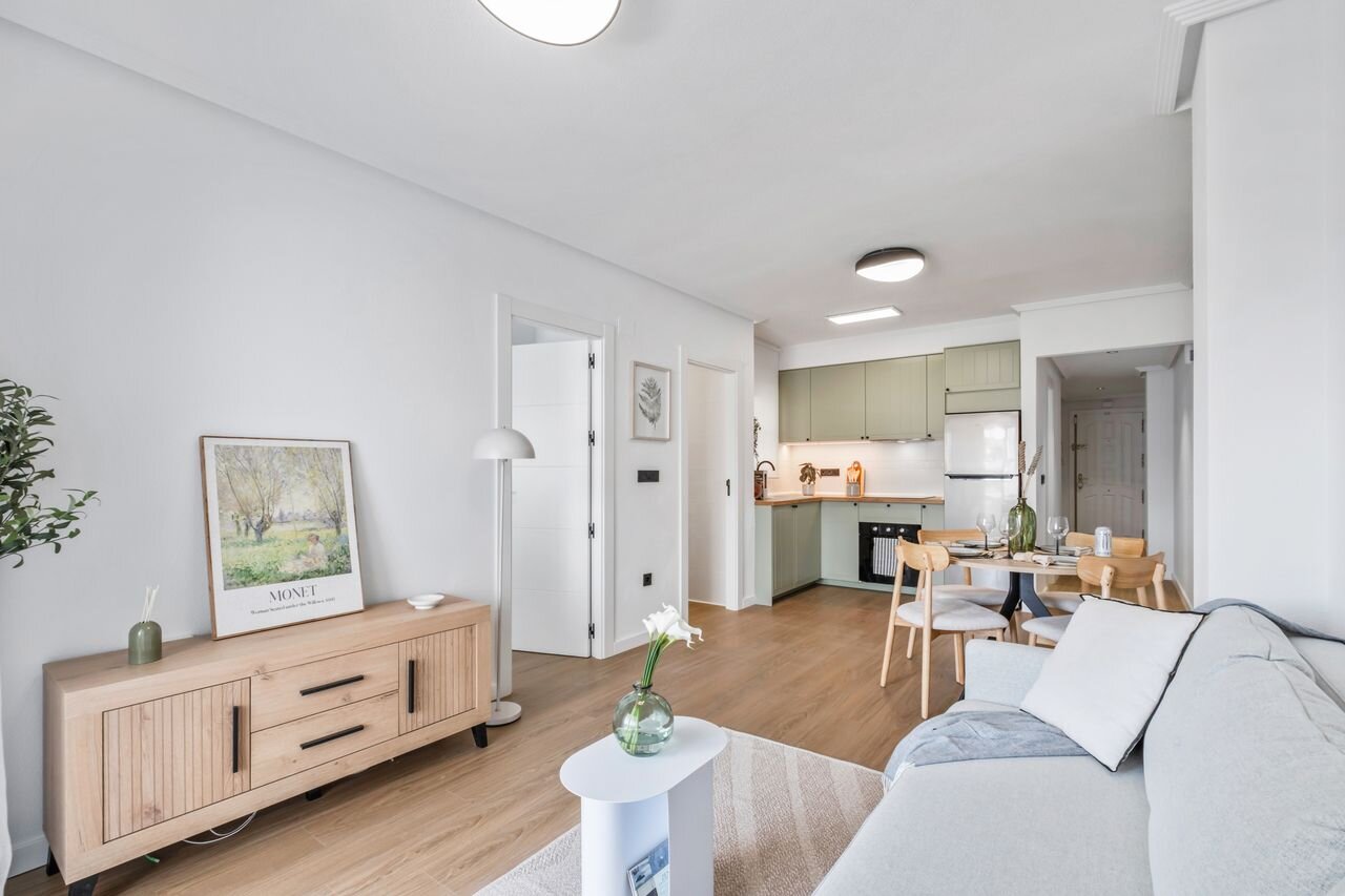 2-Bedroom Apartment in La Zenia, Orihuela Costa - Image 7