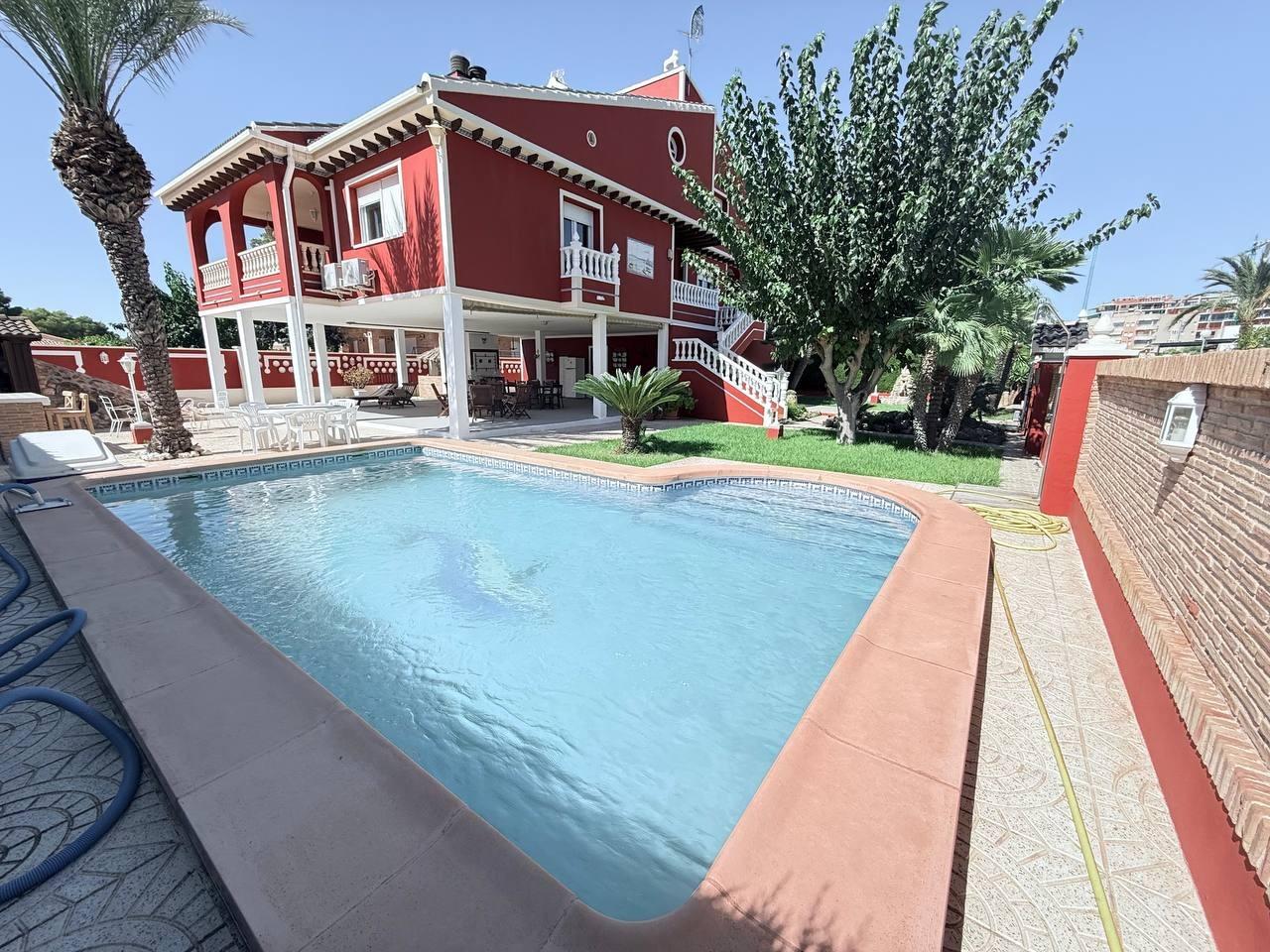 5-Bedroom Villa in Las Ramblas, Orihuela Costa - Image 1