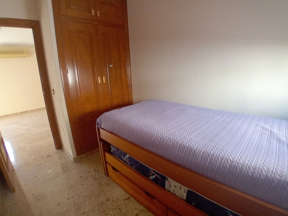 3-Bedroom Middle Floor Apartment in  Puerto de Mazarrón |... - Image 11