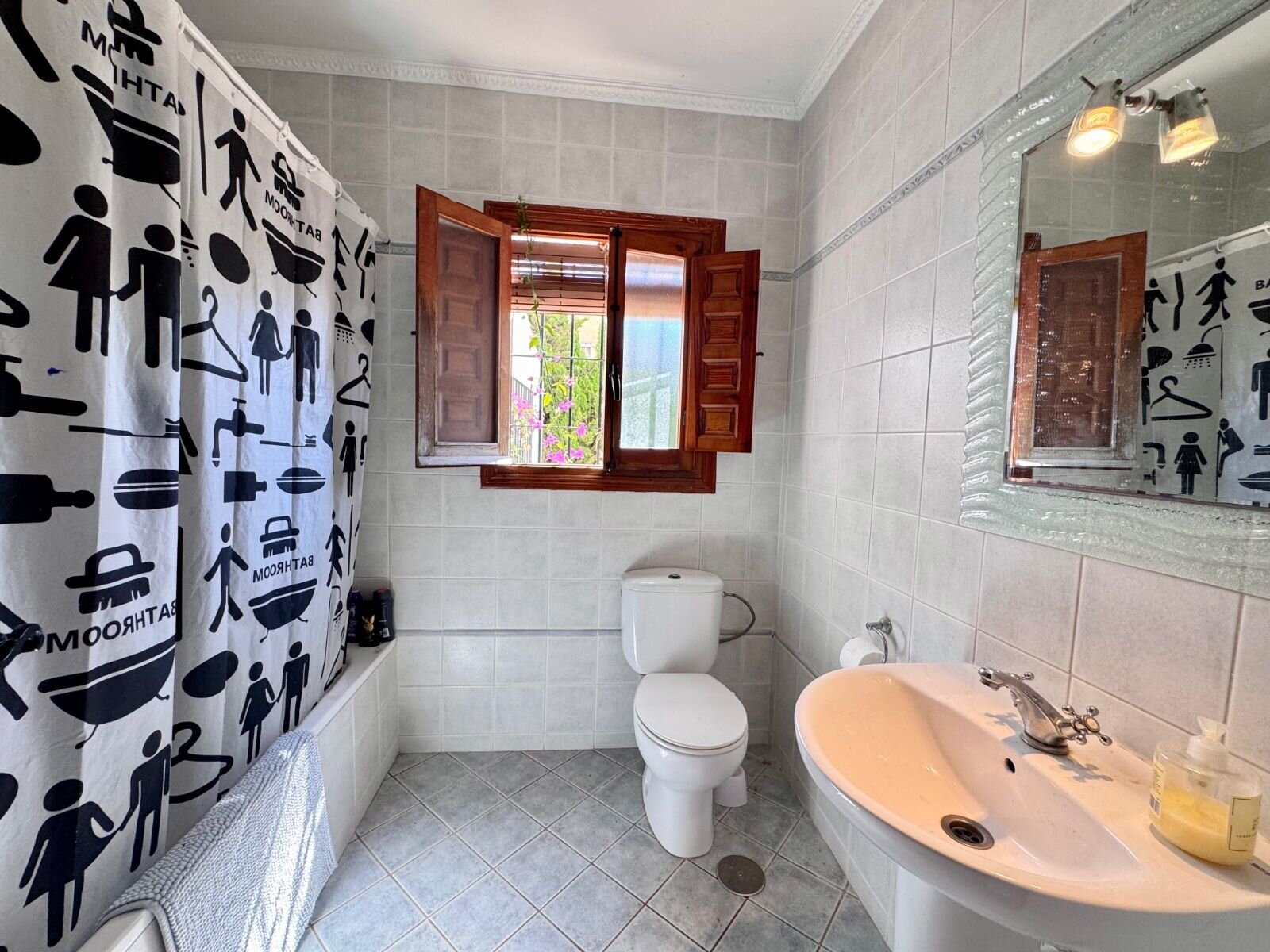 4-Bedroom Villa in Cabo Roig, Cabo Roig - Image 16