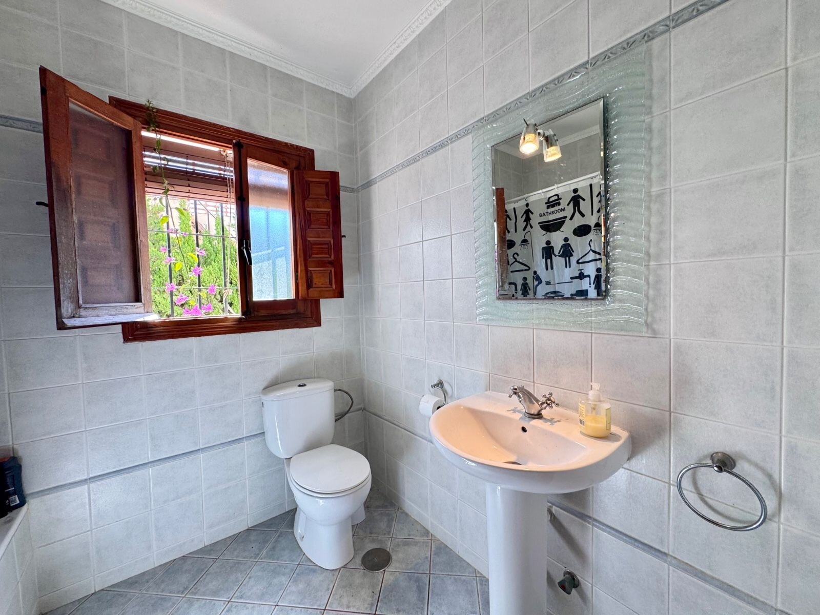 4-Bedroom Villa in Cabo Roig, Cabo Roig - Image 18