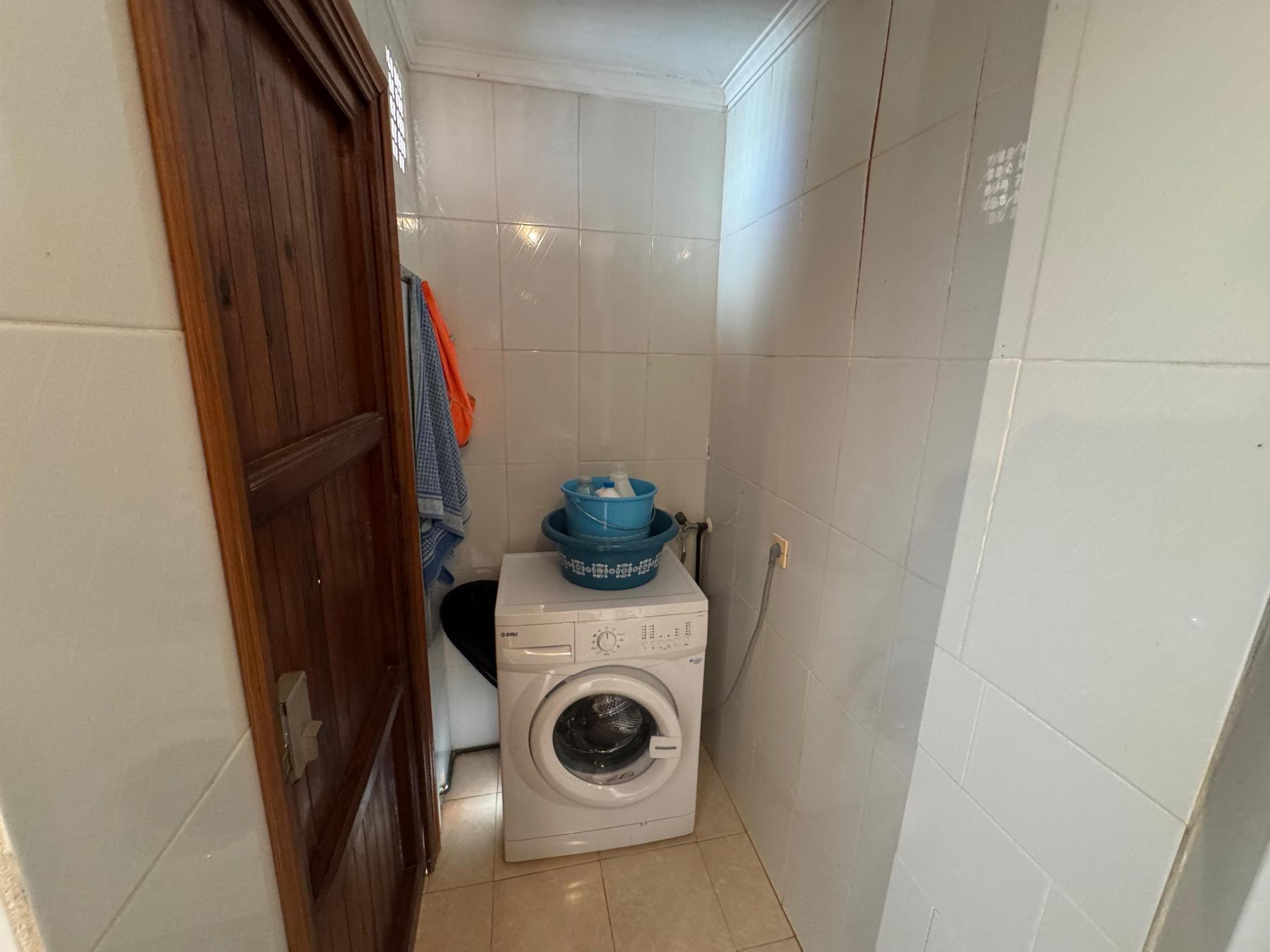 3-Bedroom House in La Siesta, Torrevieja - Image 13