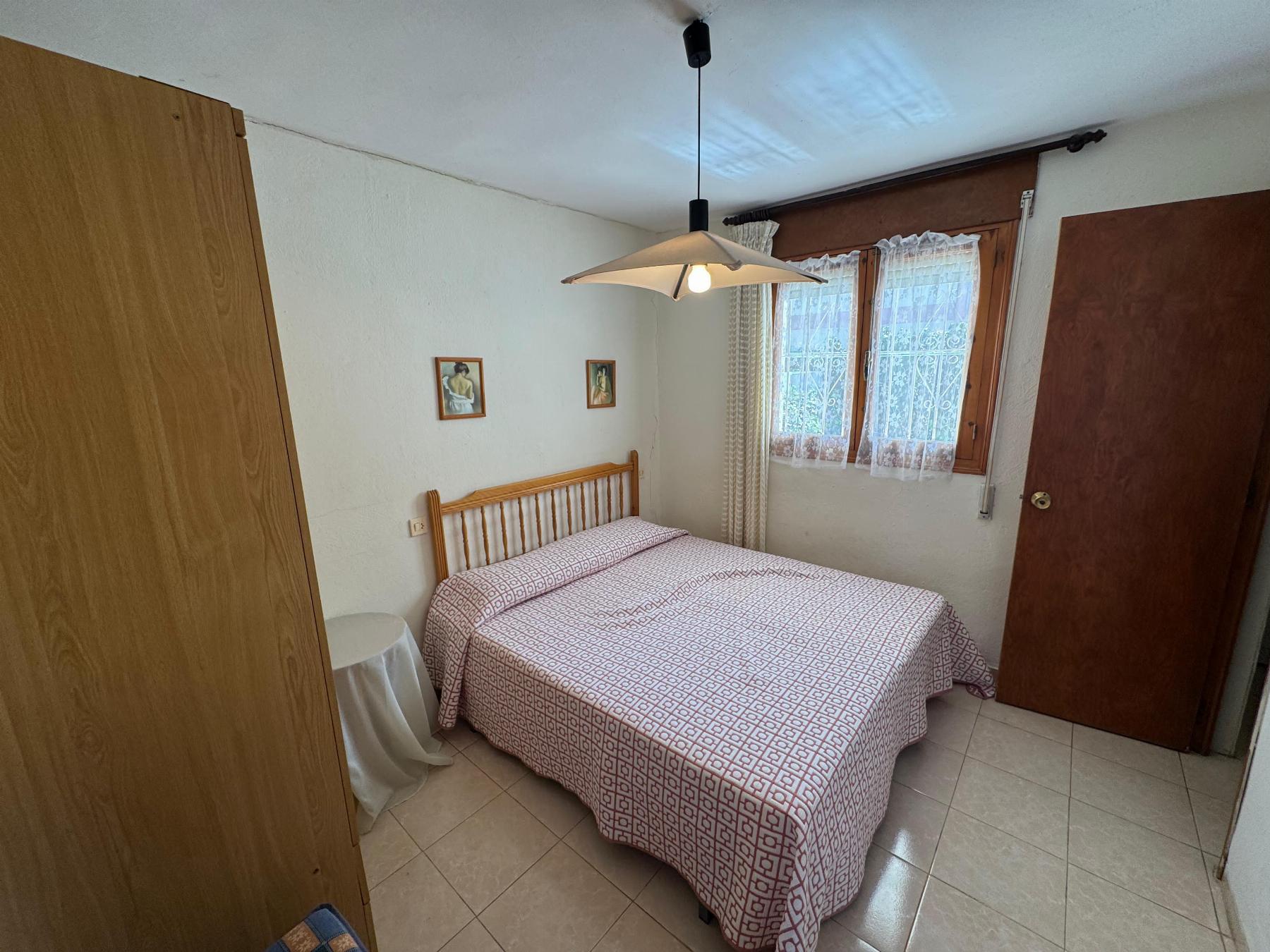 3-Bedroom House in La Siesta, Torrevieja - Image 24