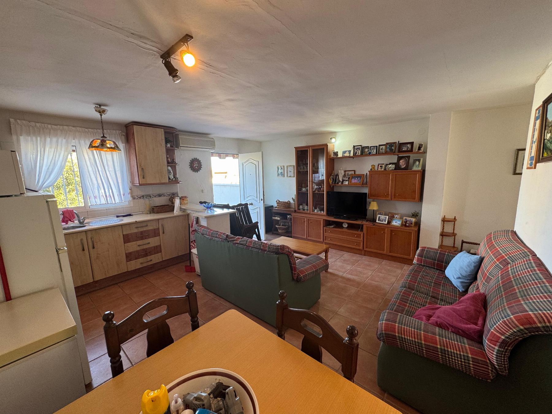 3-Bedroom House in La Siesta, Torrevieja - Image 5