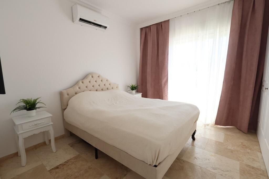 Villa met 3 Slaapkamers in Las Filipinas, Orihuela Costa - Image 9