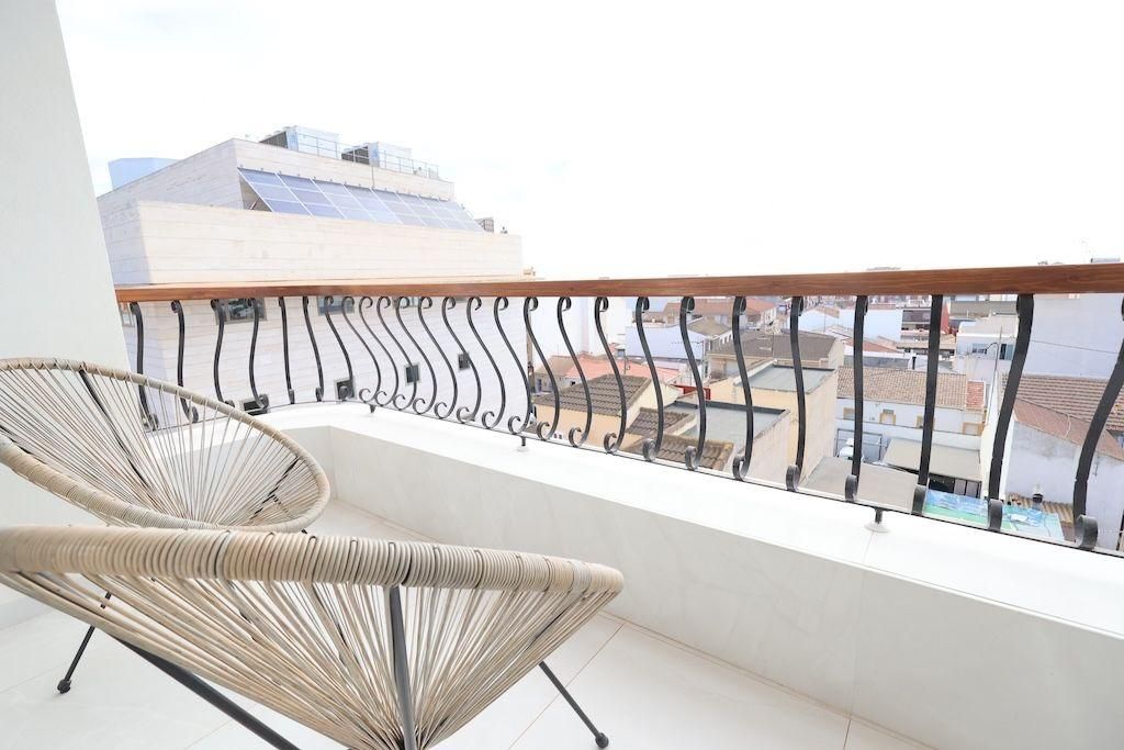 3-Bedroom Apartment in Zona Pueblo, Pilar de la Horadada - Image 2