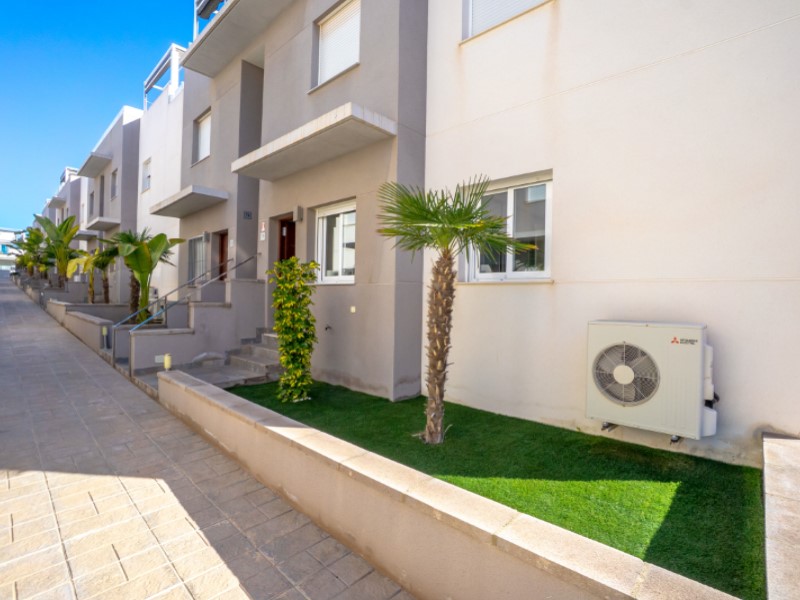 2-Bedroom Apartment in Aguas Nuevas, Torrevieja - Image 21