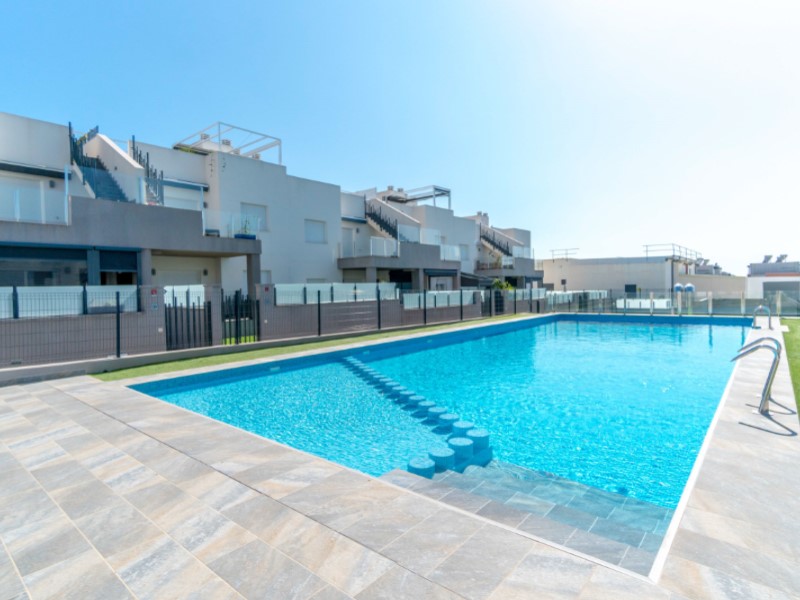2-Bedroom Apartment in Aguas Nuevas, Torrevieja - Image 30