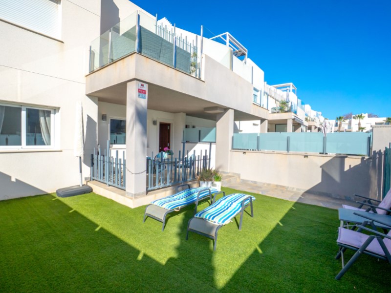 2-Bedroom Apartment in Aguas Nuevas, Torrevieja - Image 6