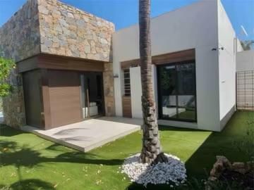2-Bedroom Villa in Cabo Roig, Cabo Roig - Image 7