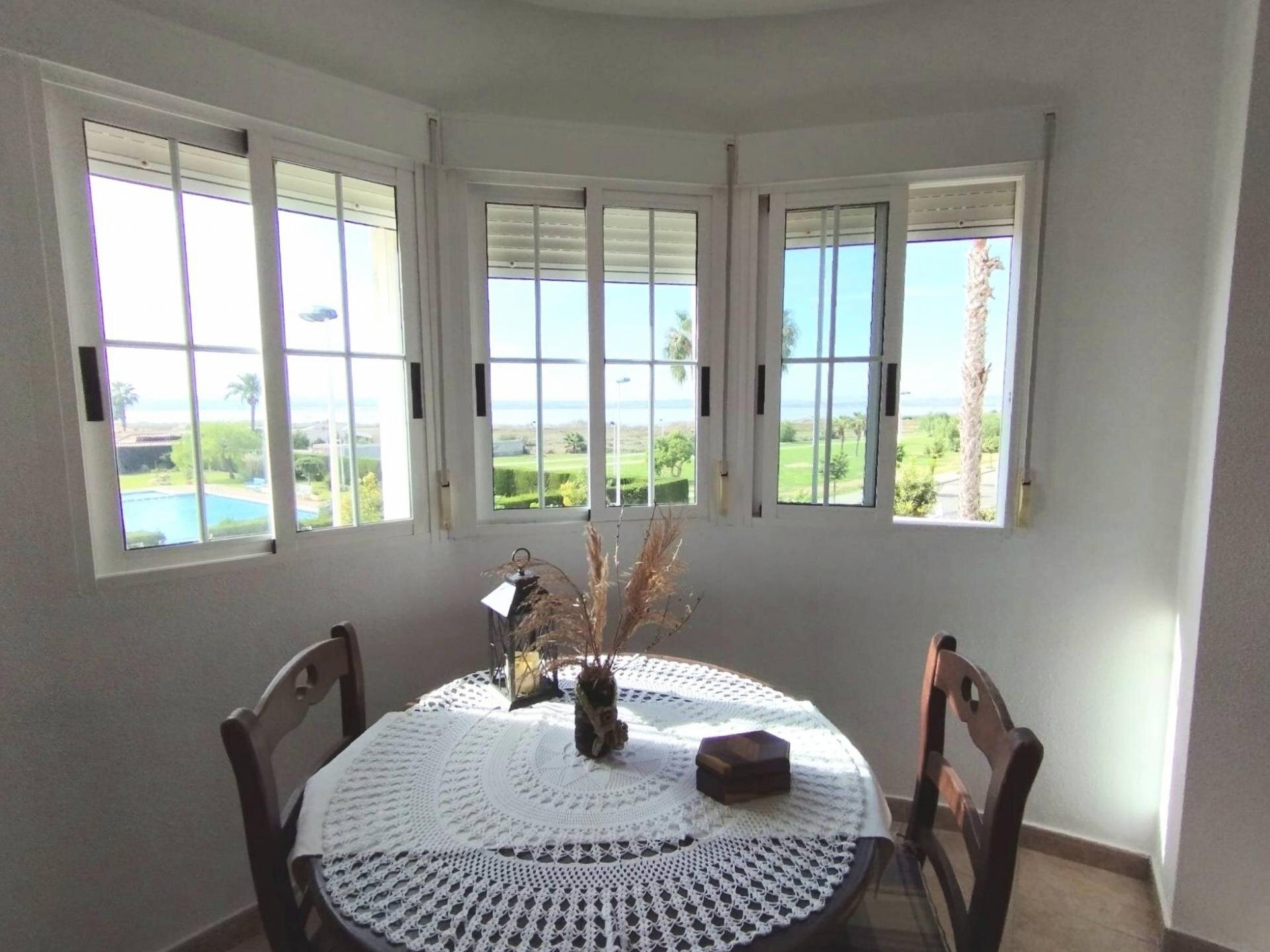 6-Bedroom Villa in La Siesta - El Salado - Torreta, Torrevieja - Image 17