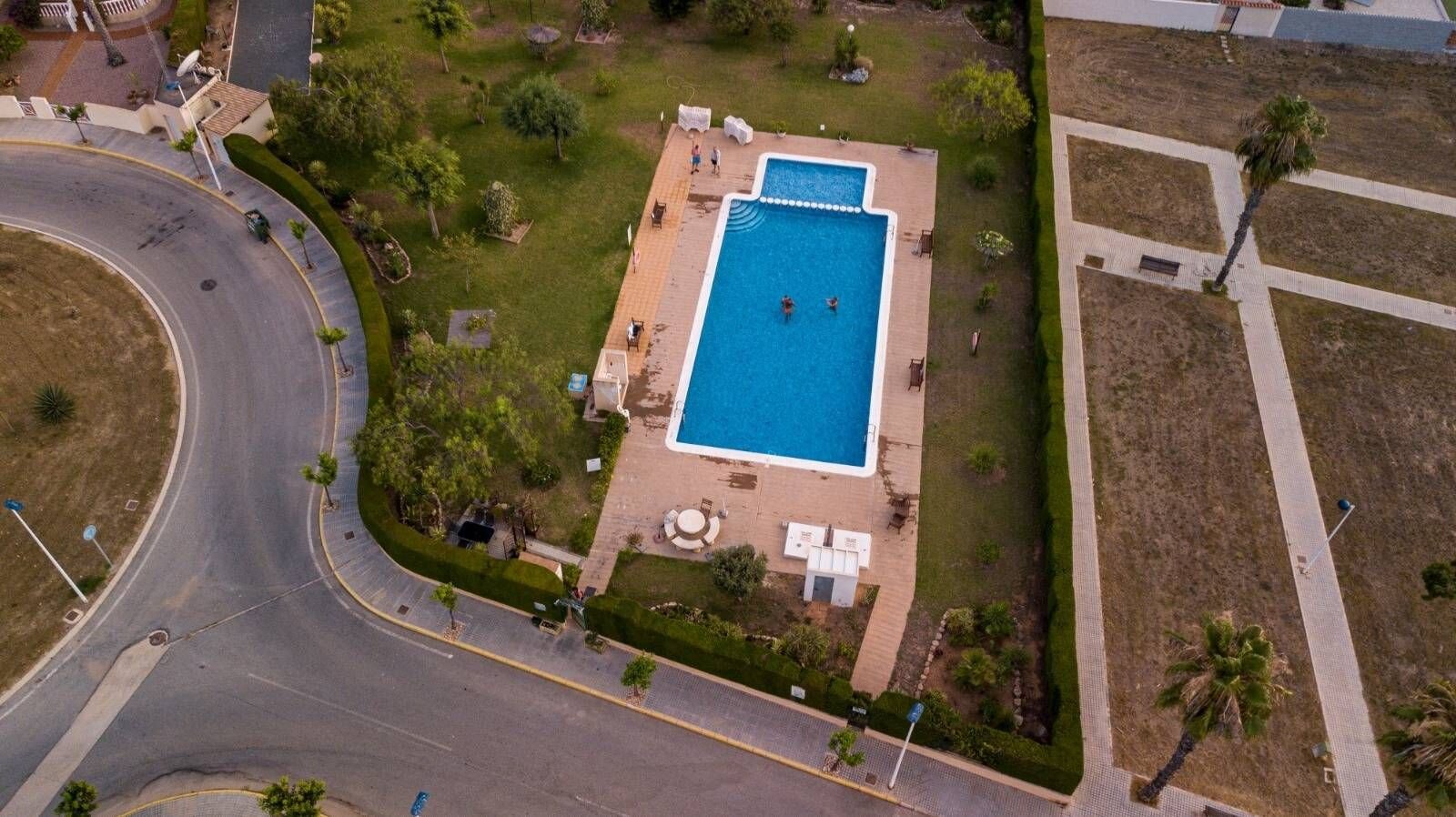 6-Bedroom Villa in La Siesta - El Salado - Torreta, Torrevieja - Image 3
