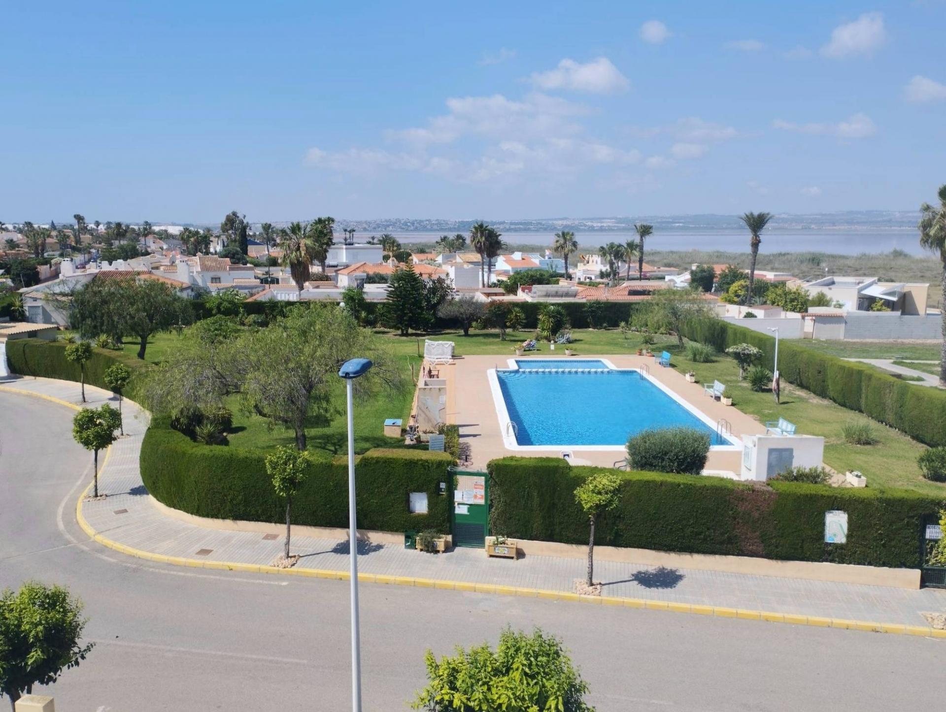 6-Bedroom Villa in La Siesta - El Salado - Torreta, Torrevieja - Image 33