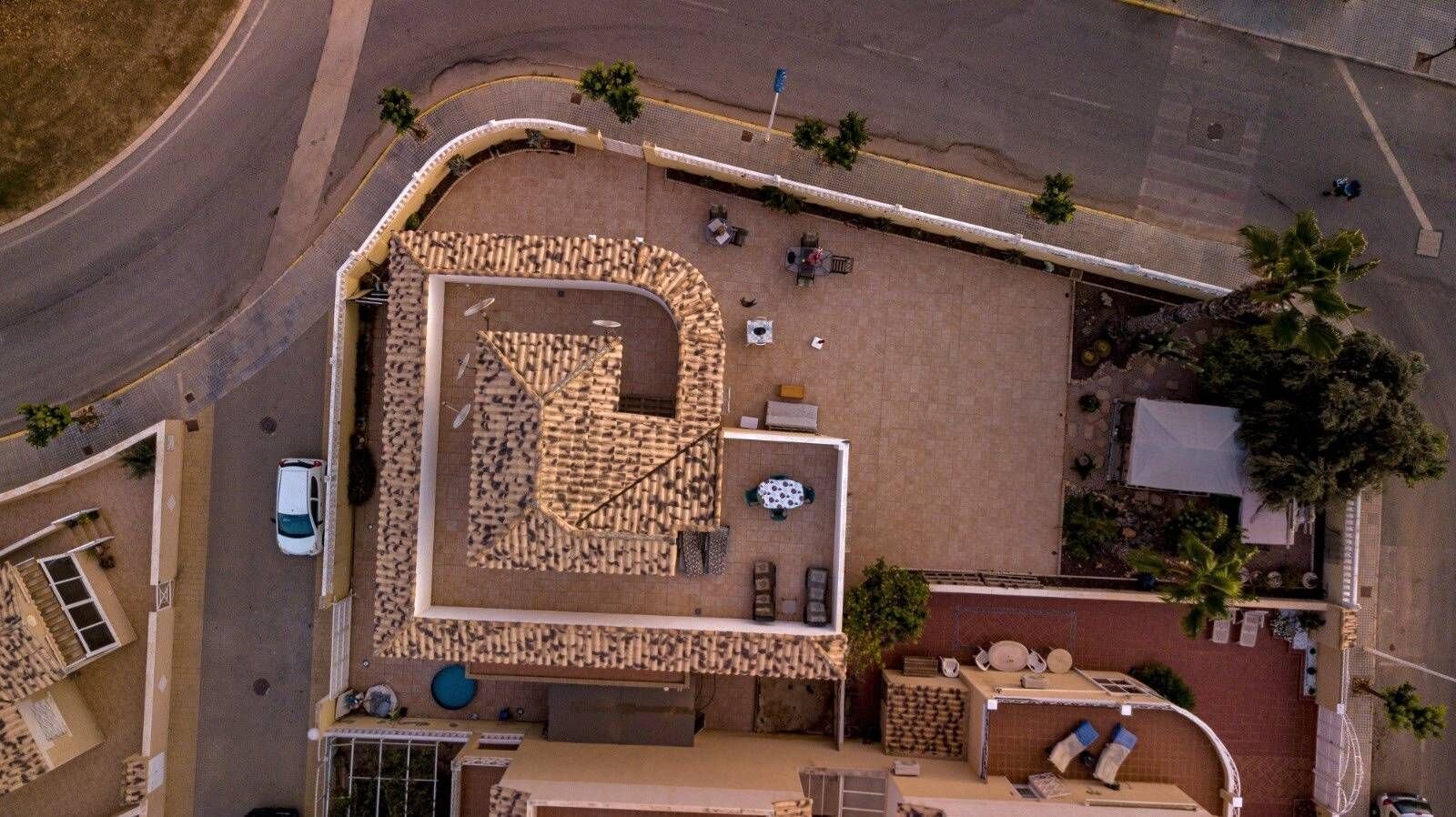 6-Bedroom Villa in La Siesta - El Salado - Torreta, Torrevieja - Image 8