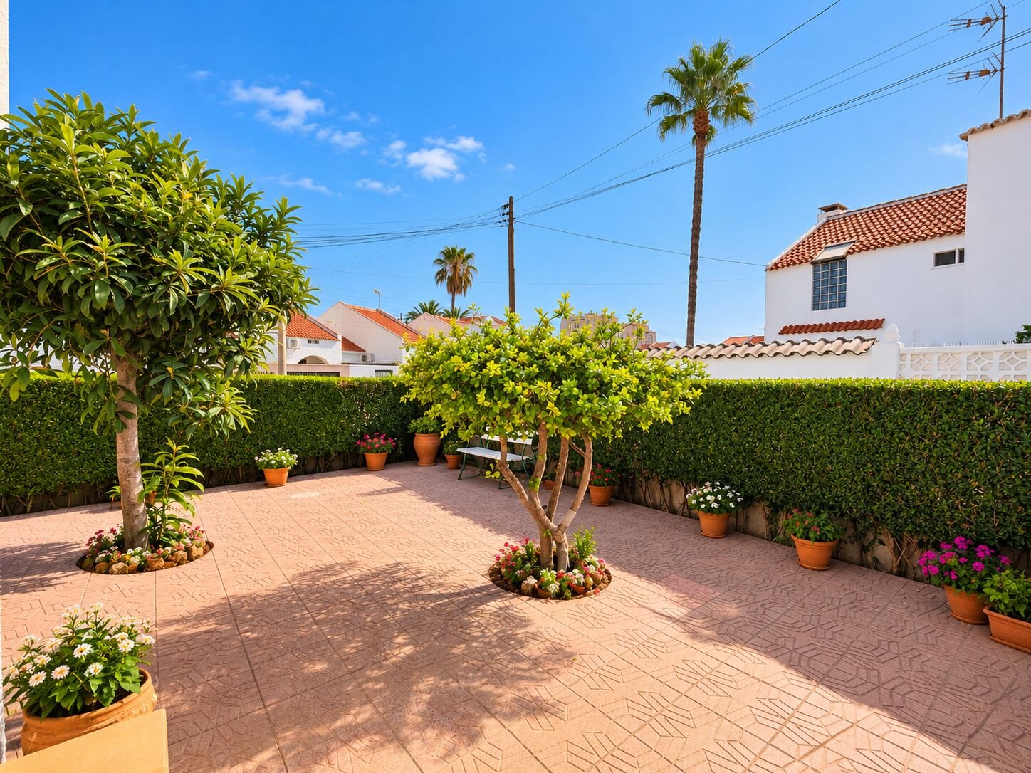 2-Bedroom House in Estacion de Autobuses, Torrevieja - Image 8