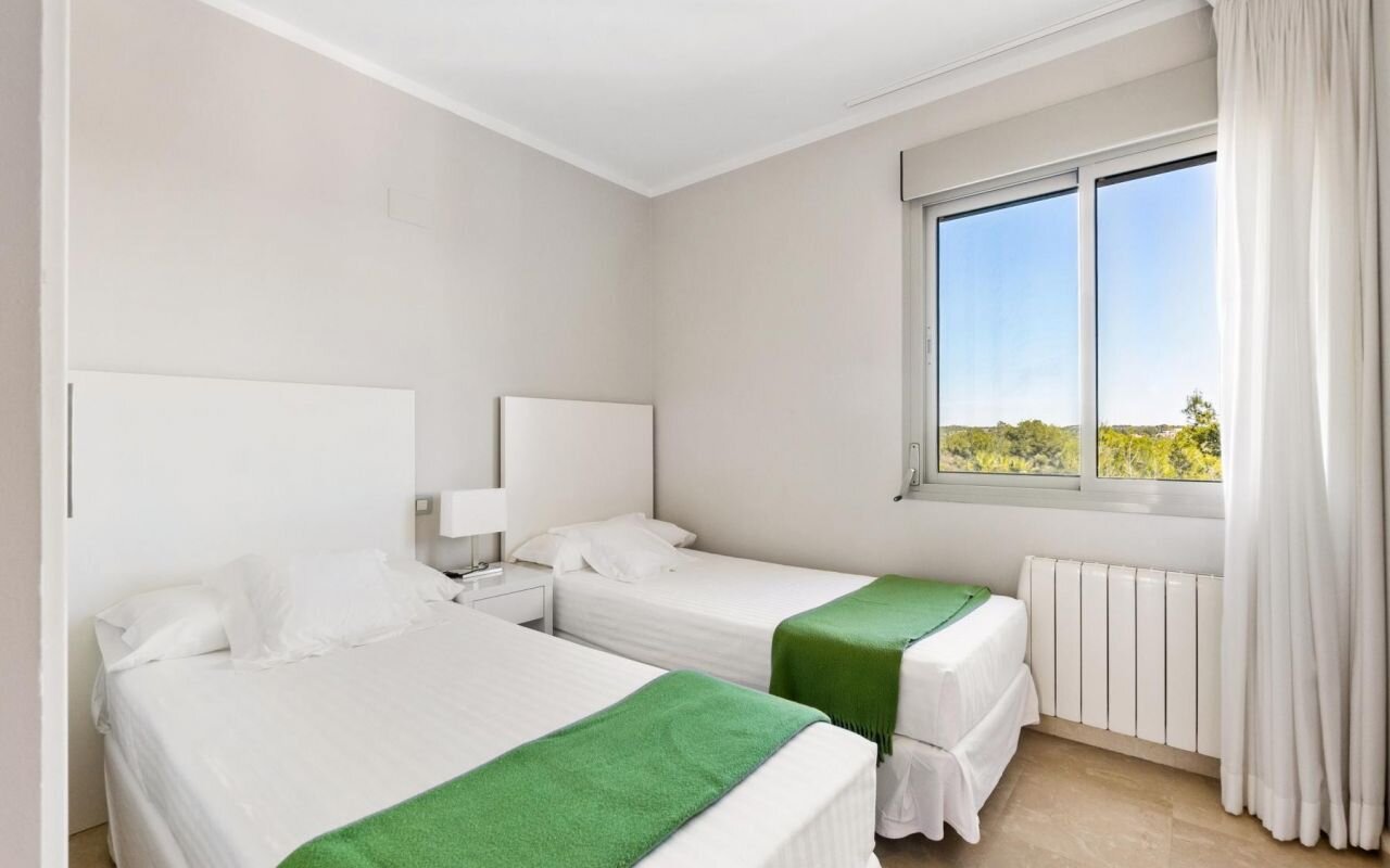 2-Bedroom Penthouse in Las Colinas Golf, Orihuela - Image 18