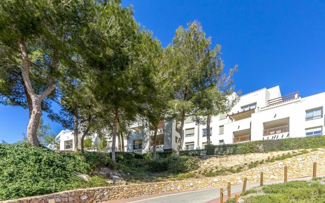 2-Bedroom Penthouse in Las Colinas Golf, Orihuela - Image 29