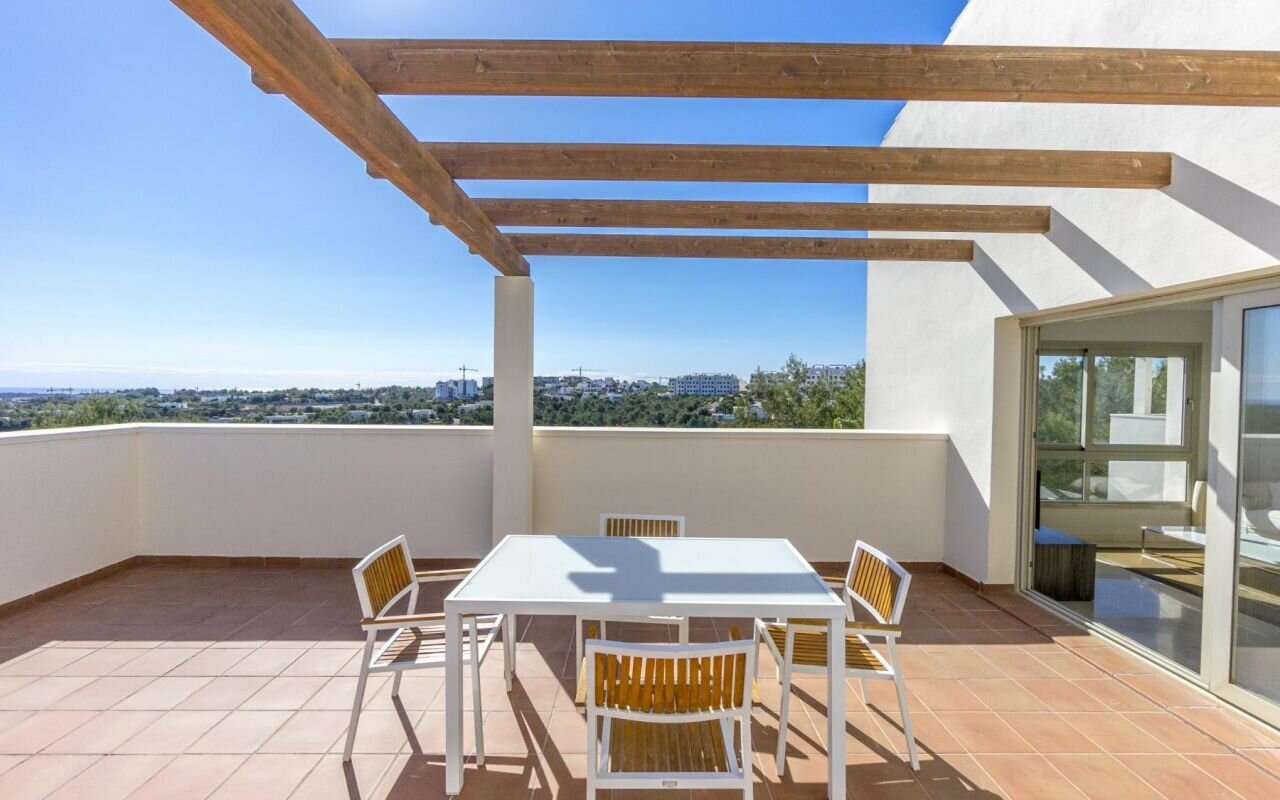 2-Bedroom Penthouse in Las Colinas Golf, Orihuela - Image 7