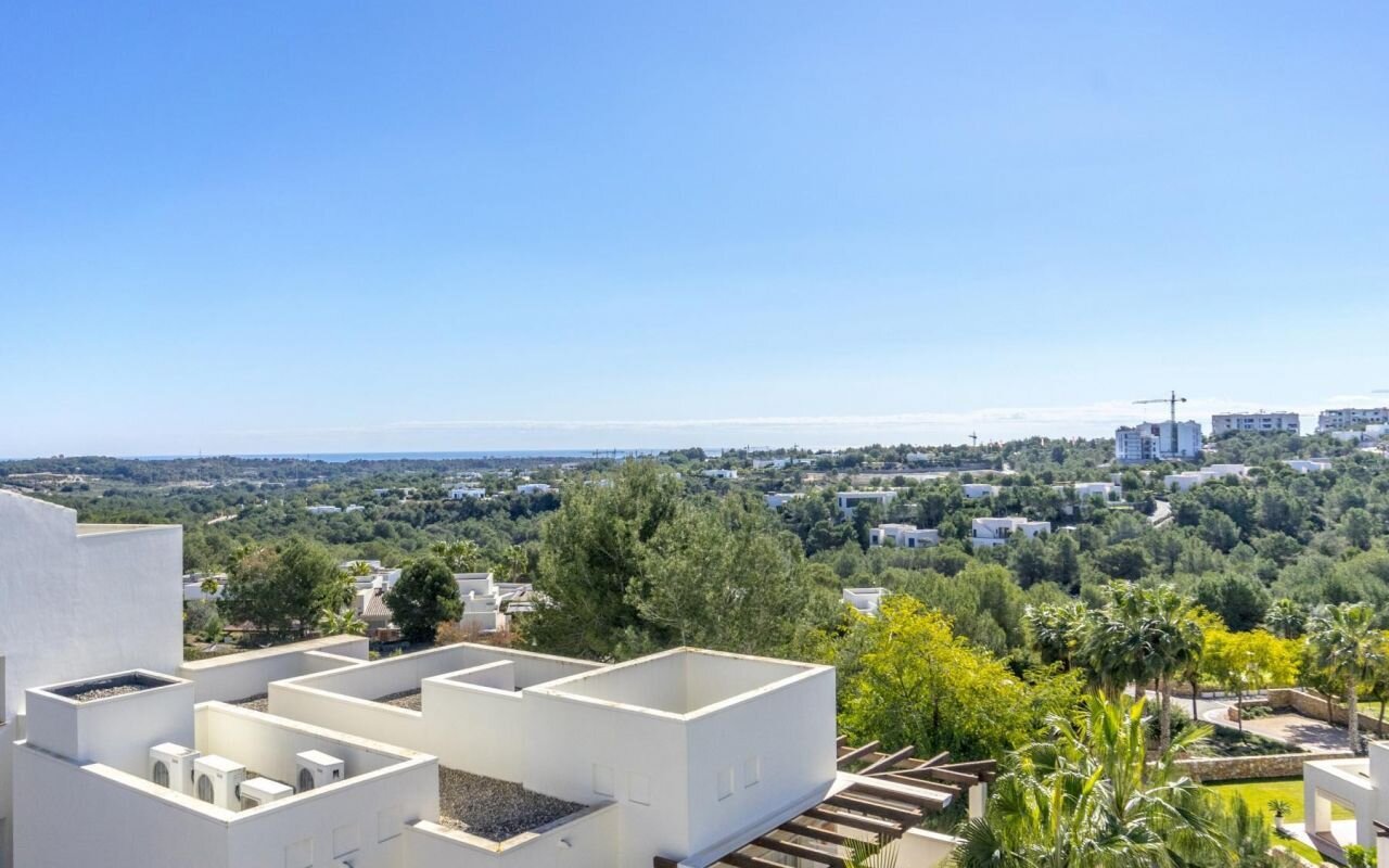 2-Bedroom Penthouse in Las Colinas Golf, Orihuela - Image 9