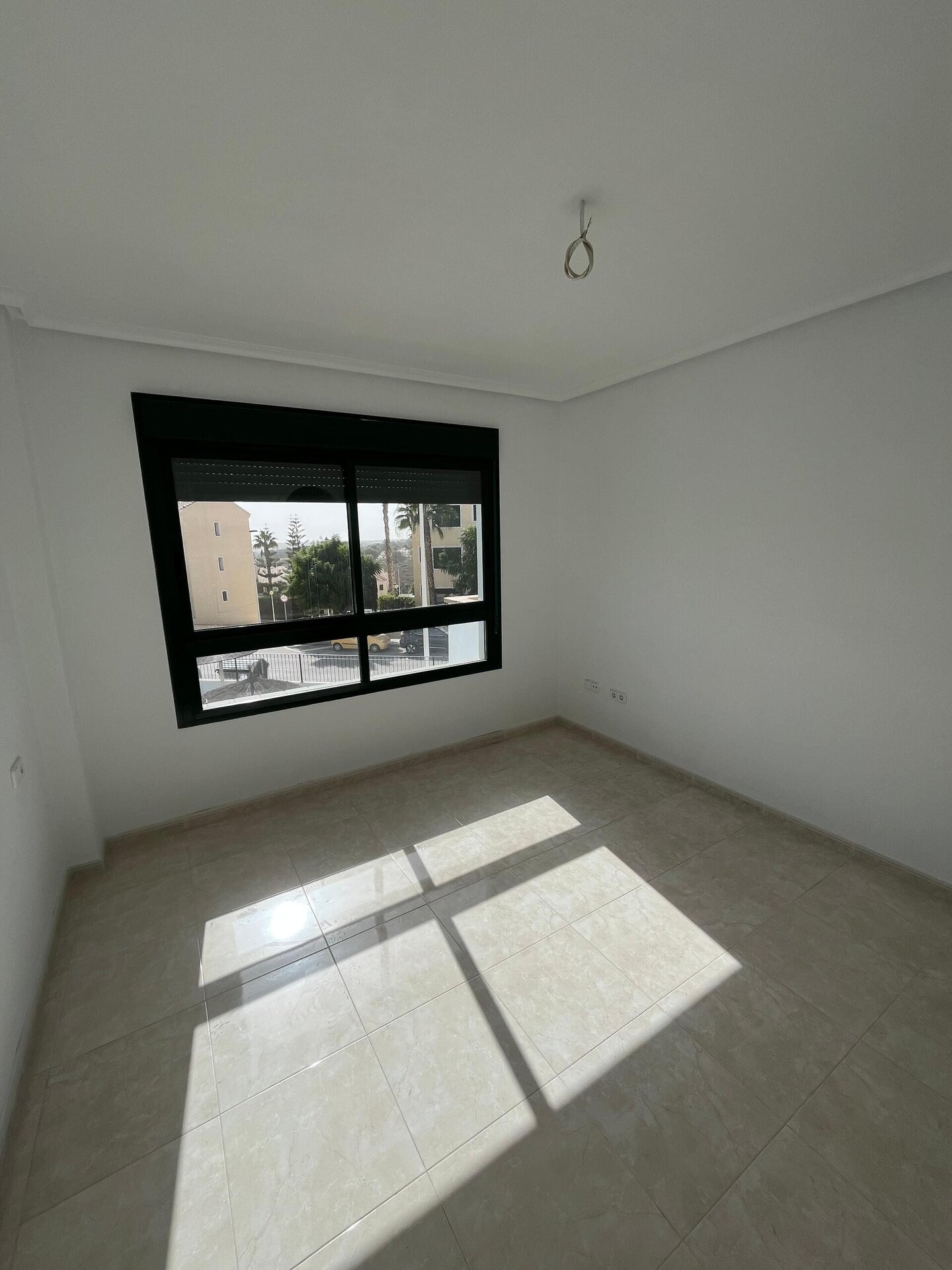 Benedenwoning met 2 Slaapkamers in Orihuela Costa - Image 14