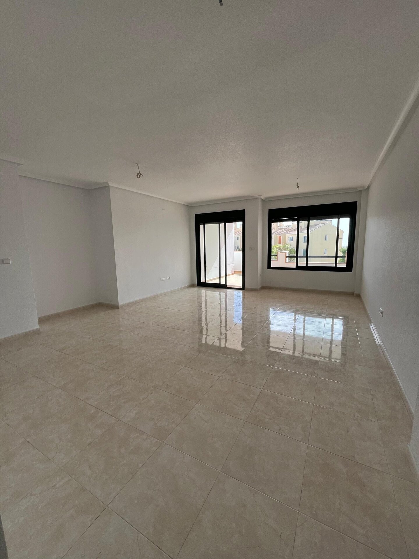Benedenwoning met 2 Slaapkamers in Orihuela Costa - Image 8