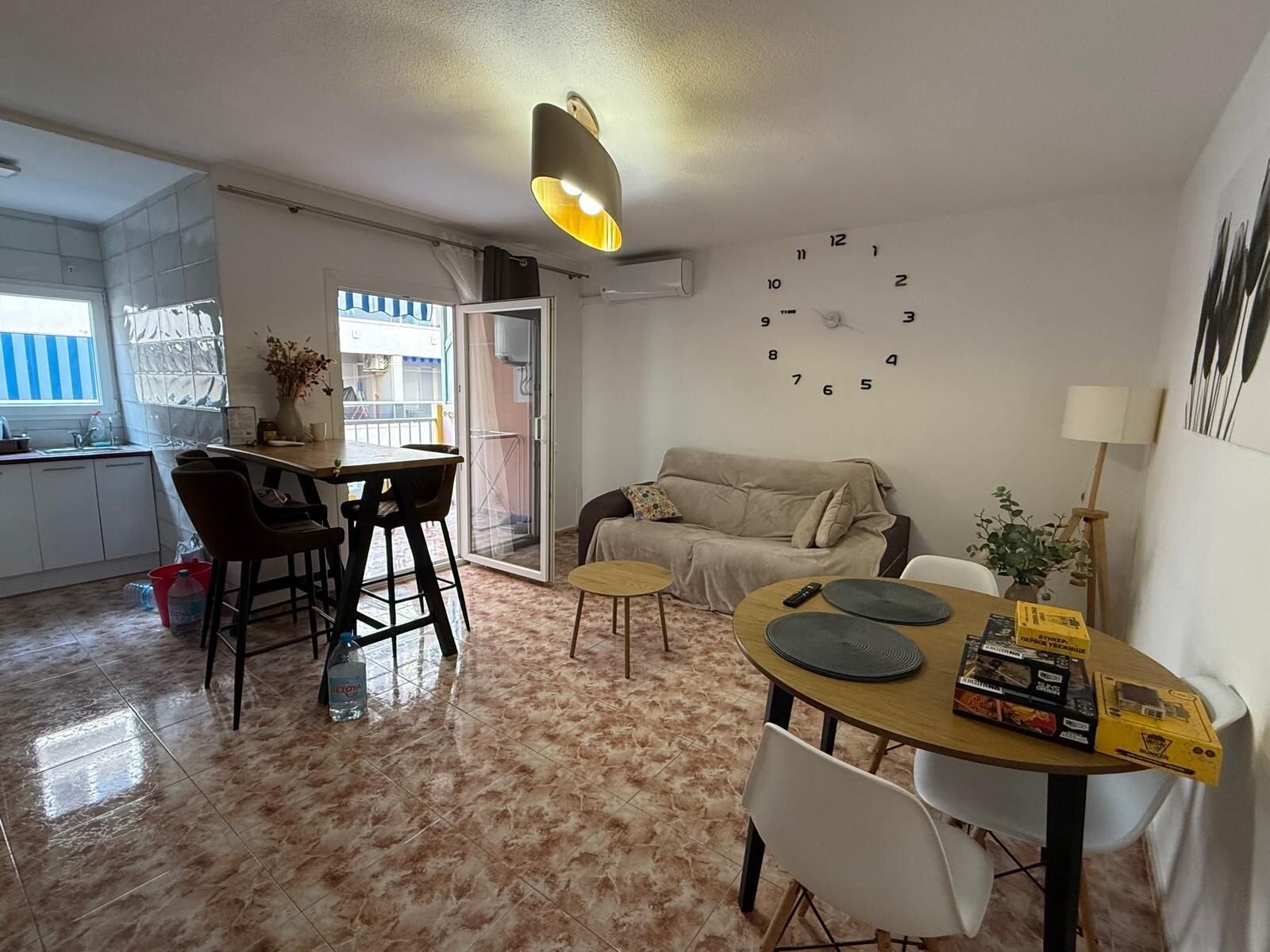 2-Bedroom Apartment in Habaneras, Torrevieja - Image 1