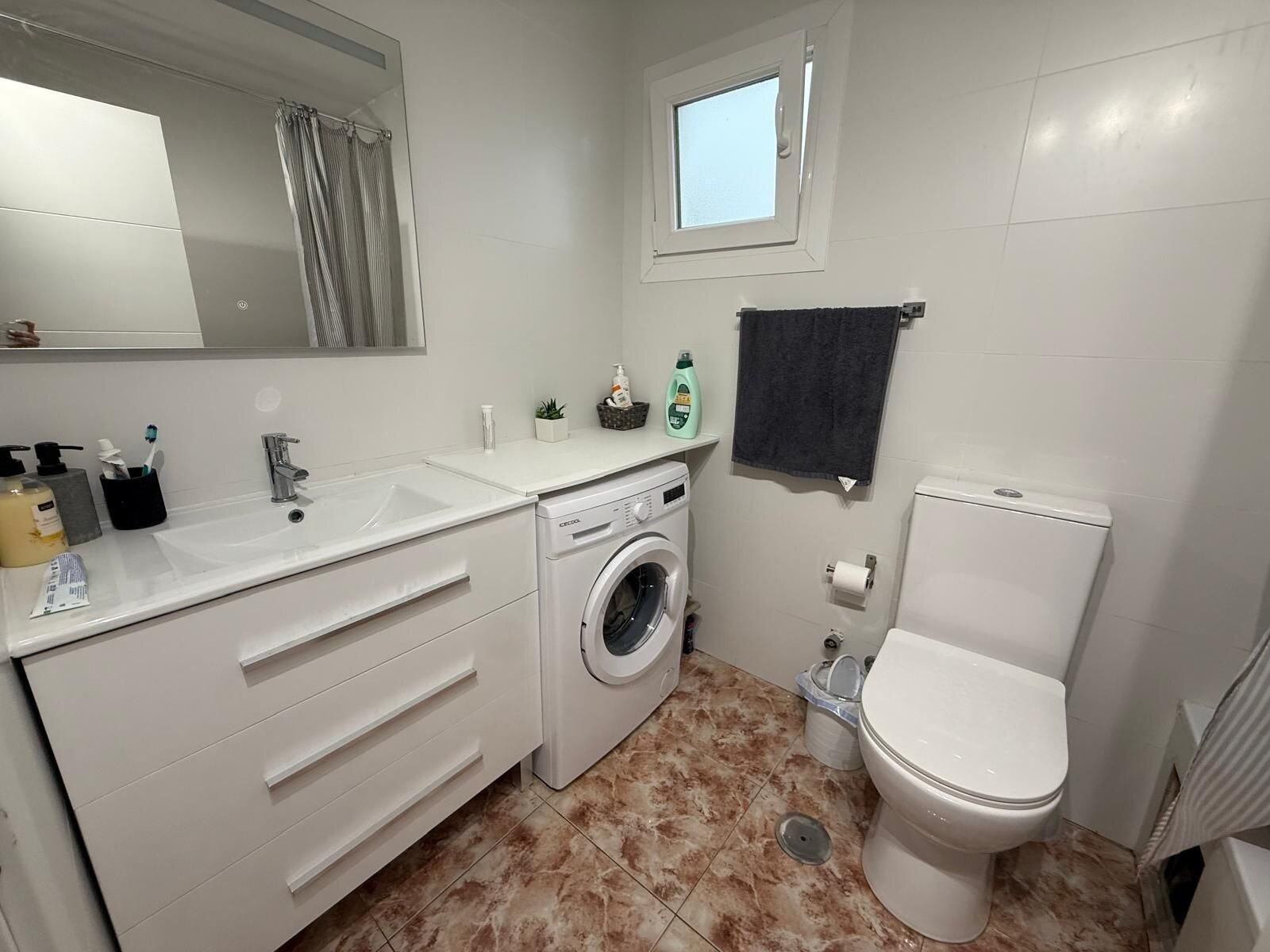 2-Bedroom Apartment in Habaneras, Torrevieja - Image 15