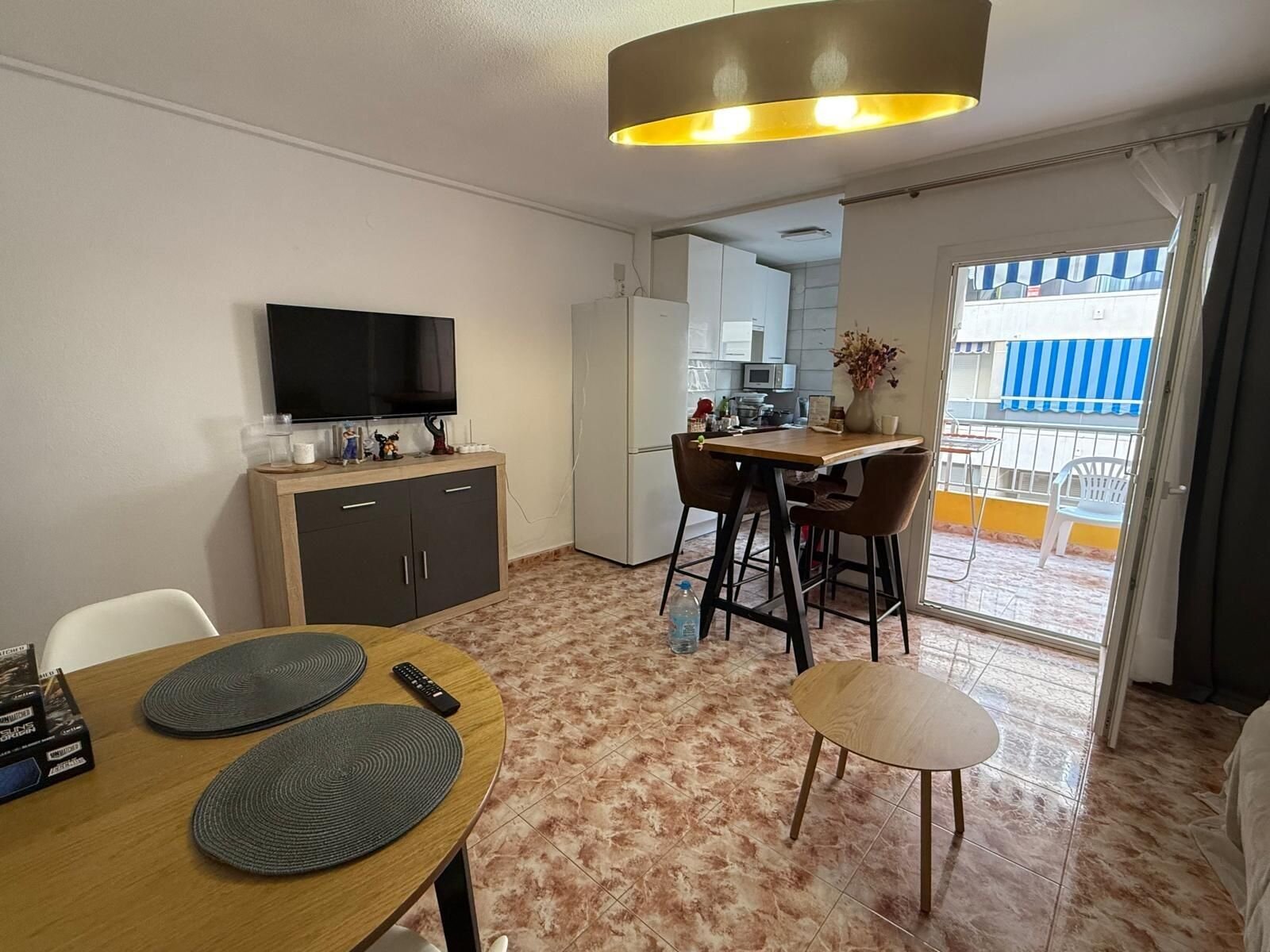 2-Bedroom Apartment in Habaneras, Torrevieja - Image 3