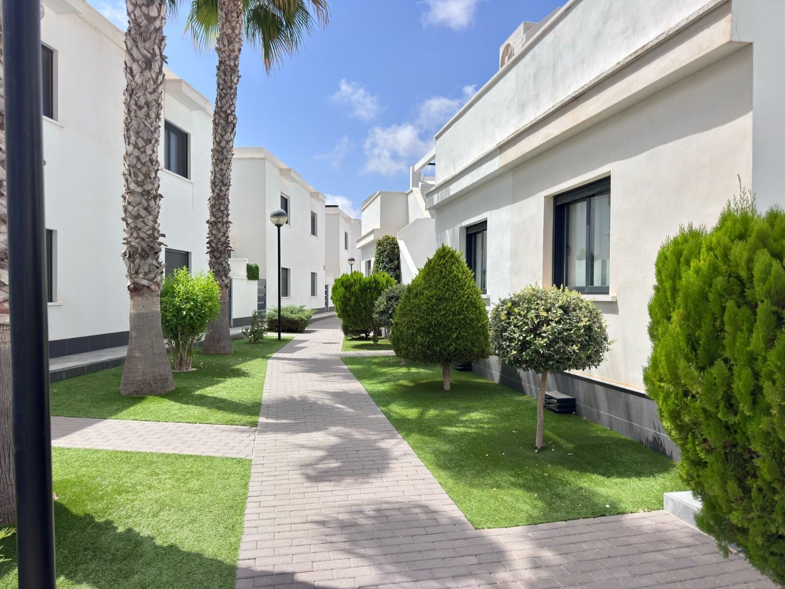 3-Bedroom House in Lomas de Cabo Roig, Orihuela Costa - Image 42