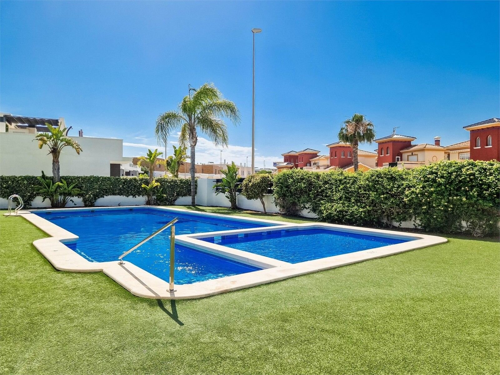 3-Bedroom House in Lomas de Cabo Roig, Orihuela Costa - Image 43