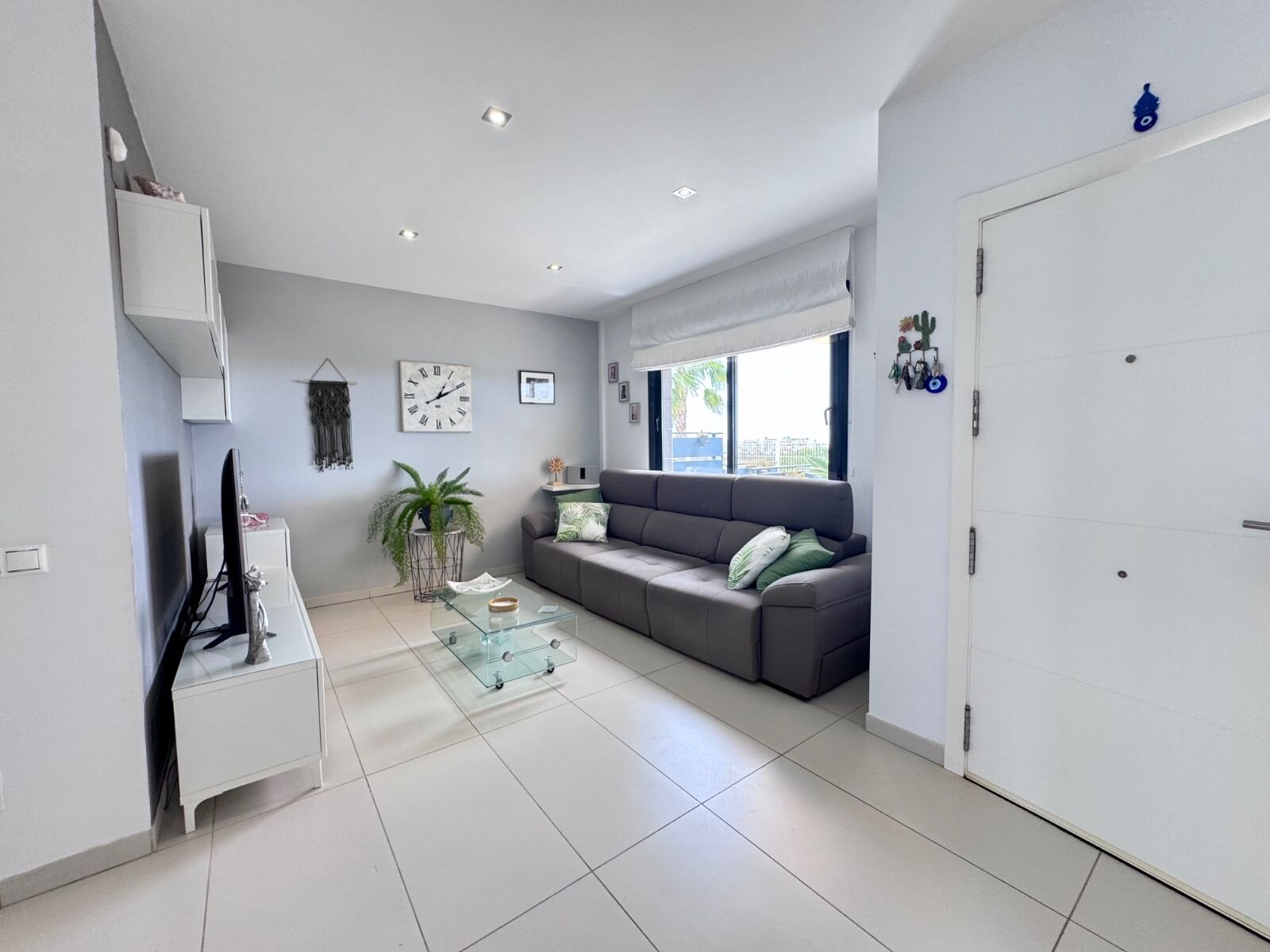 3-Bedroom House in Lomas de Cabo Roig, Orihuela Costa - Image 5
