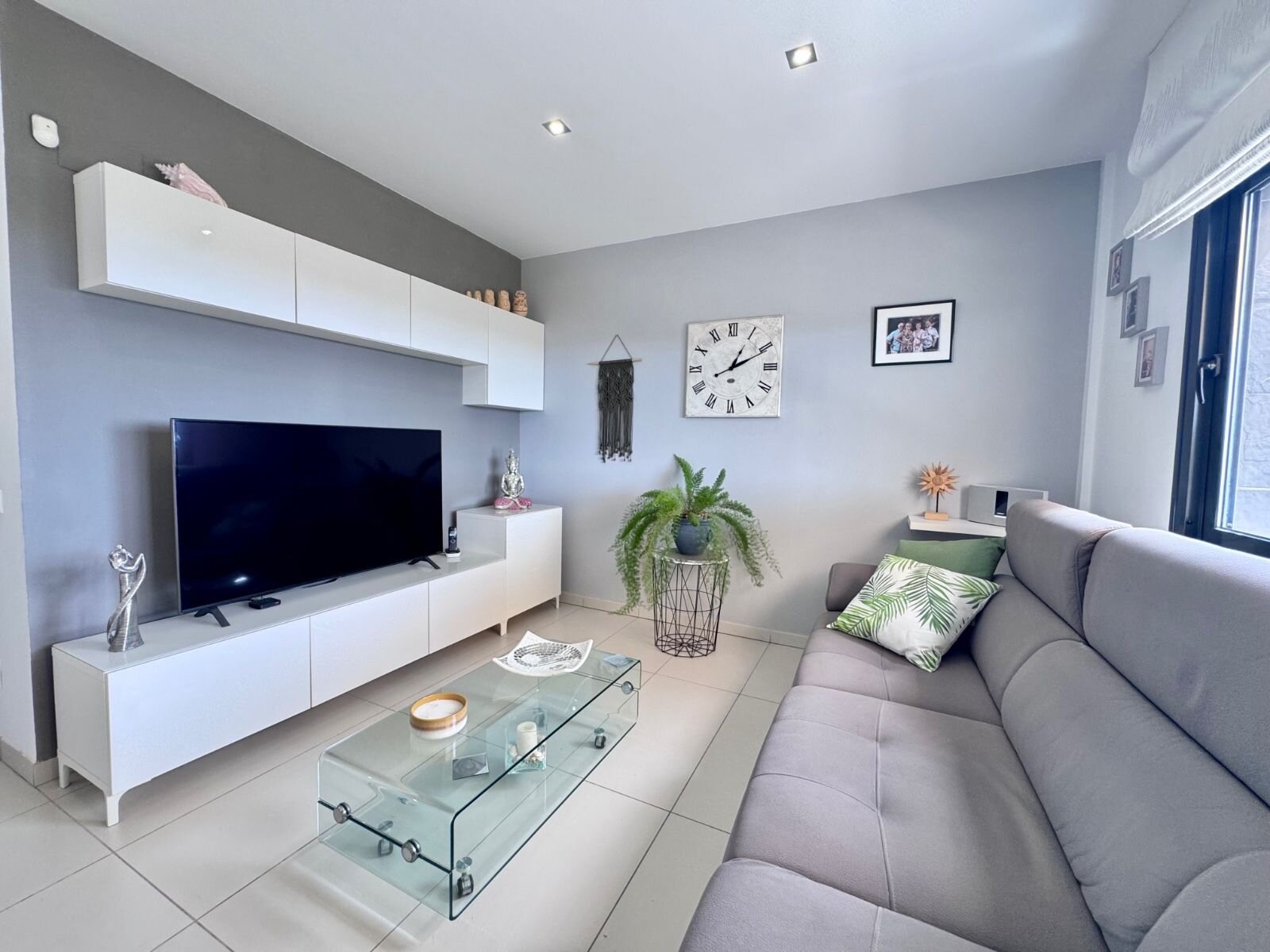 3-Bedroom House in Lomas de Cabo Roig, Orihuela Costa - Image 7