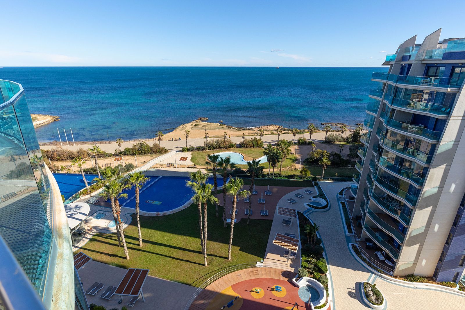Penthous z 2 Sypialniami w Punta Prima, Torrevieja - Image 3