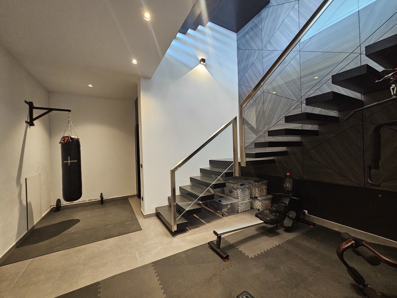5-Bedroom Villa in Cabo Roig - Image 45