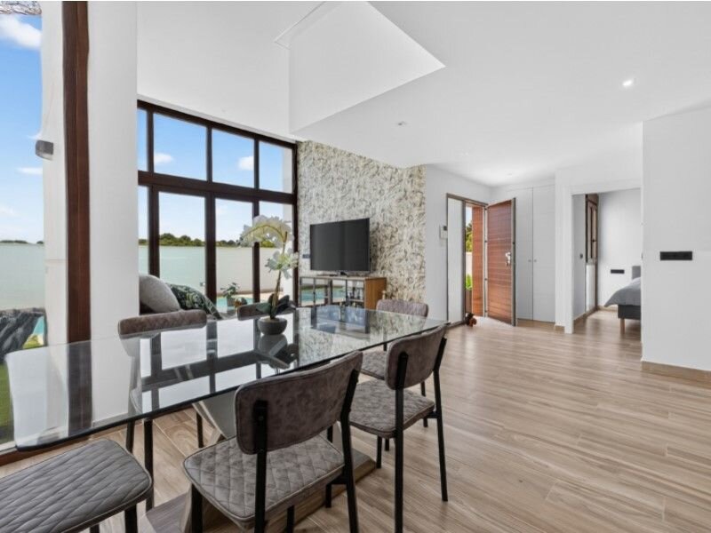 4-Bedroom Villa in Los Balcones, Torrevieja - Image 10