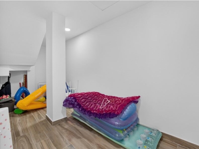 4-Bedroom Villa in Los Balcones, Torrevieja - Image 33