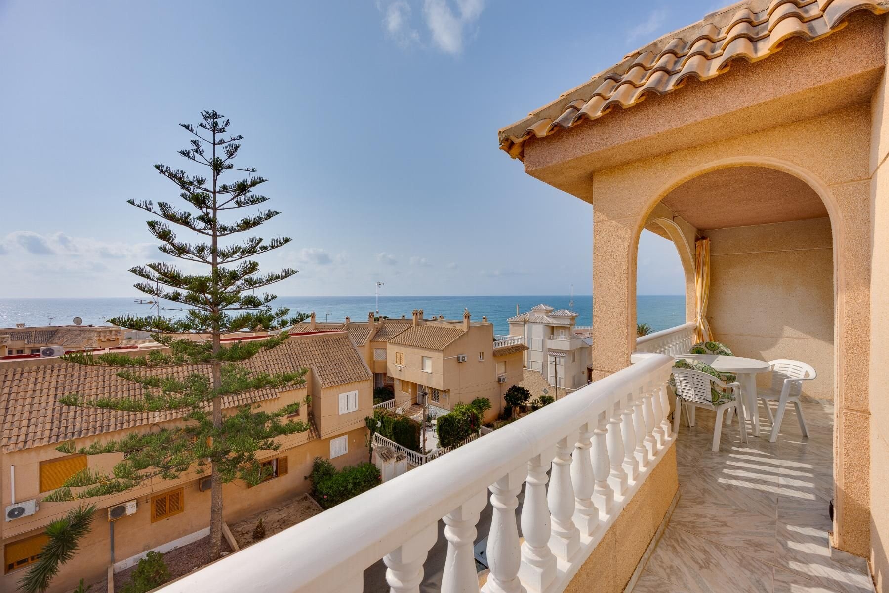 2-Bedroom Apartment in Cabo Cervera, Torrevieja - Image 10