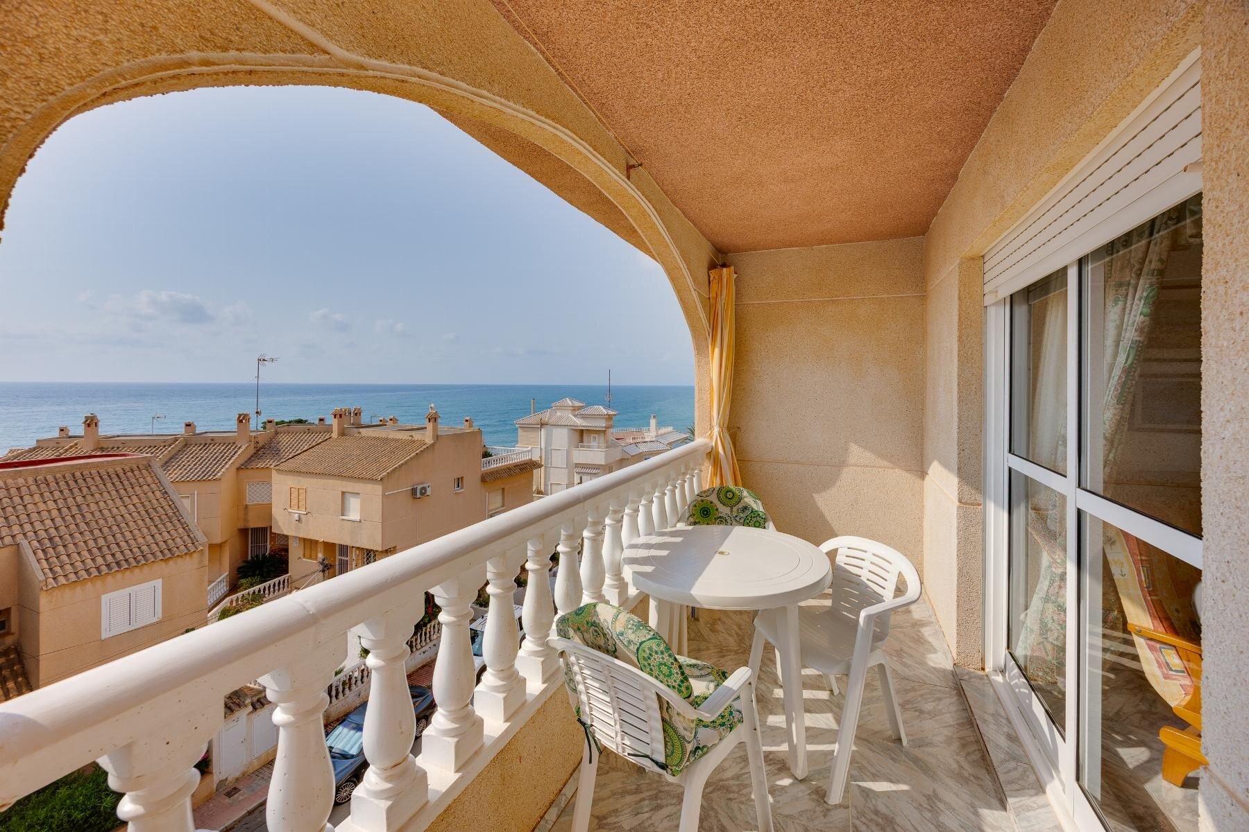 2-Bedroom Apartment in Cabo Cervera, Torrevieja - Image 11