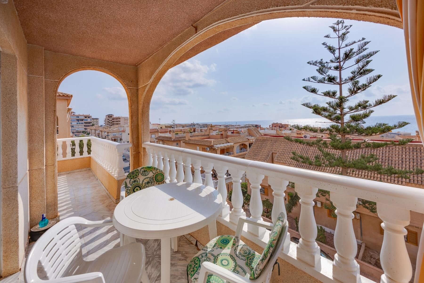 2-Bedroom Apartment in Cabo Cervera, Torrevieja - Image 12