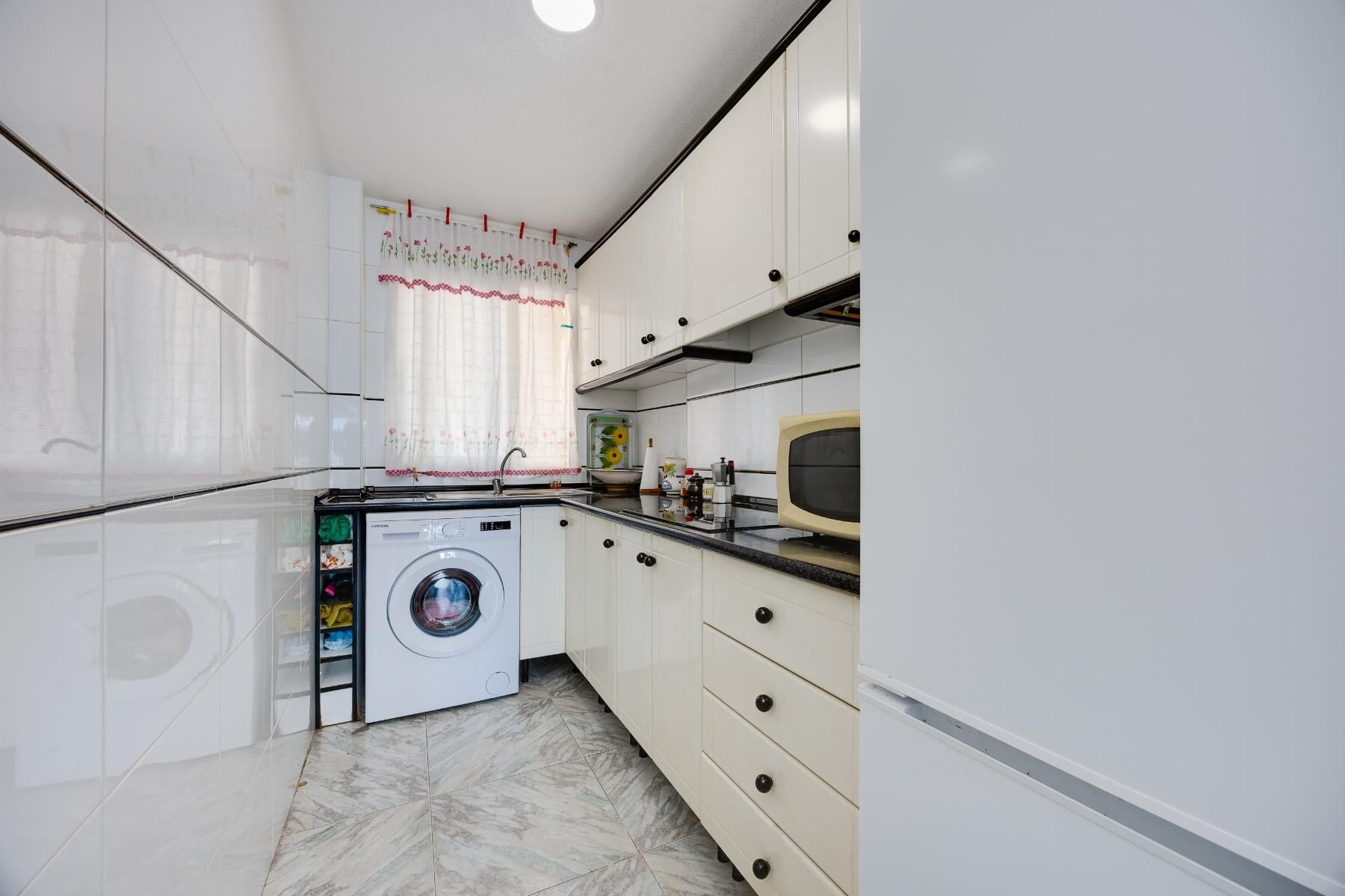 2-Bedroom Apartment in Cabo Cervera, Torrevieja - Image 14