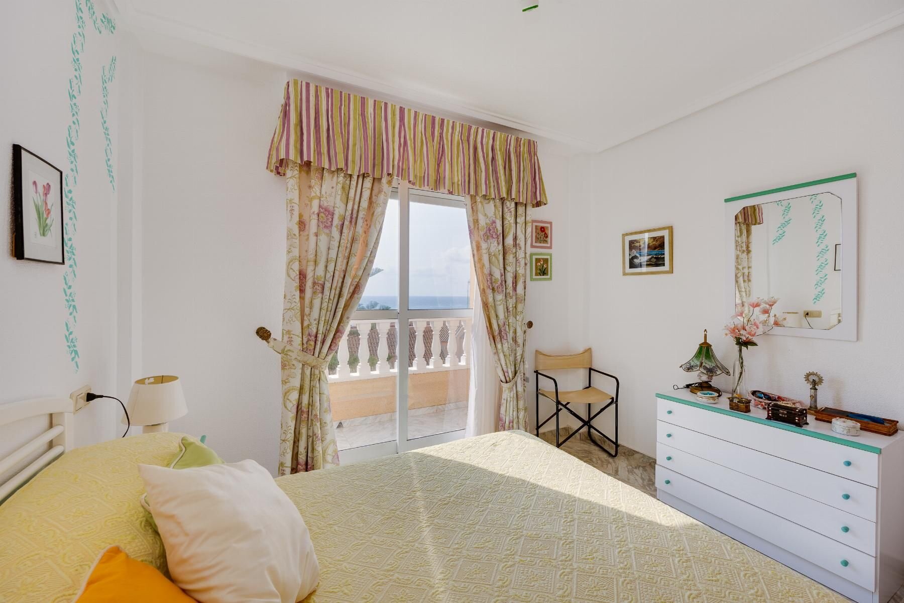 2-Bedroom Apartment in Cabo Cervera, Torrevieja - Image 21