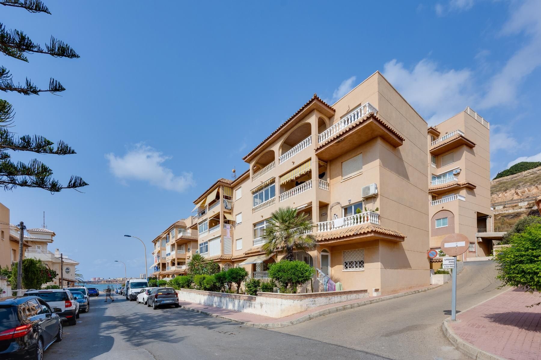 2-Bedroom Apartment in Cabo Cervera, Torrevieja - Image 30