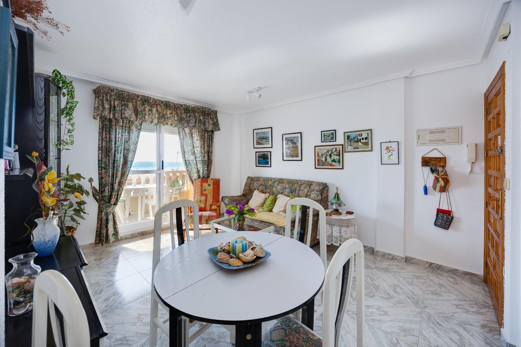 2-Bedroom Apartment in Cabo Cervera, Torrevieja - Image 4