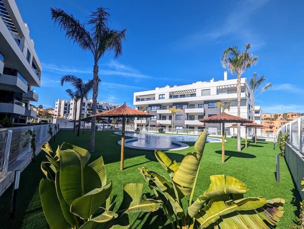 Penthouse de luxe de 2 Chambres à Villamartin, Orihuela Costa