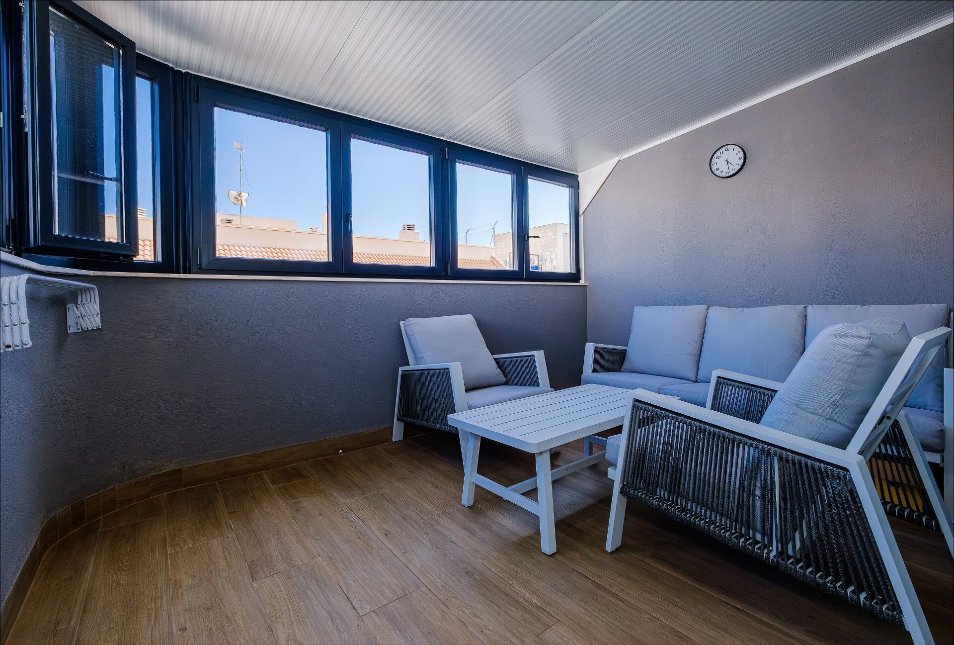 4-Bedroom Apartment in Estacion de Autobuses, Torrevieja - Image 15