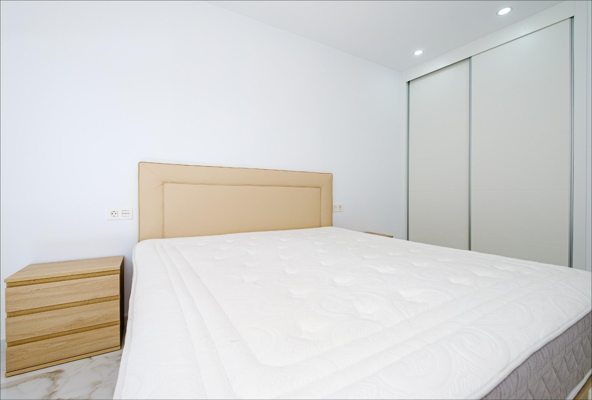 4-Bedroom Apartment in Estacion de Autobuses, Torrevieja - Image 27