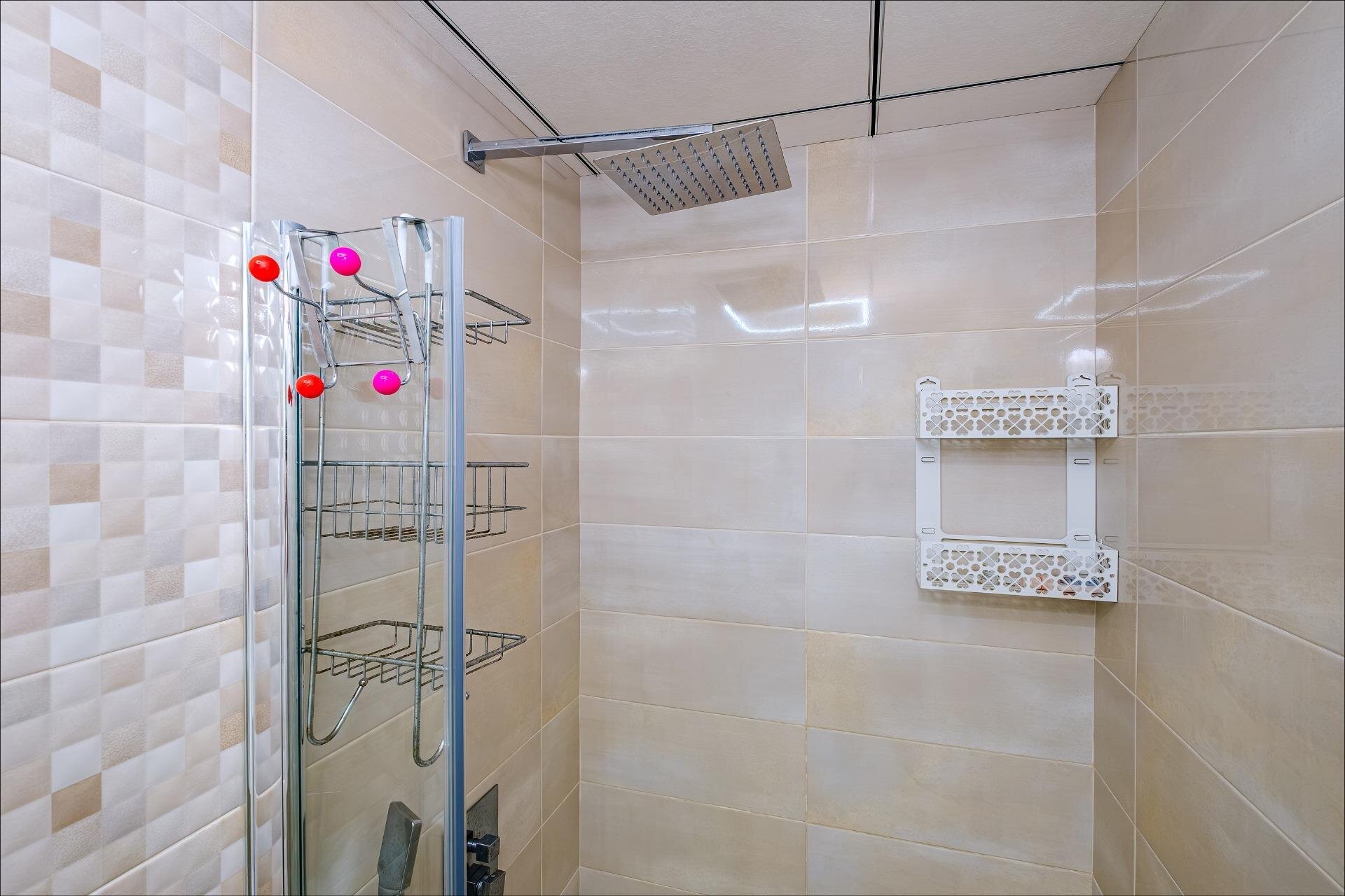 4-Bedroom Apartment in Estacion de Autobuses, Torrevieja - Image 32